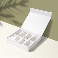 Boîte en papier avec inserts personnalisés pour dates Boîtes vides en chocolat Couleur blanche haut de gamme de luxe en stock prête à expédier