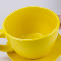 Redeco tasse à café jaune vif créative en forme de pot de fleur avec soucoupe ensemble pot de plante en céramique pour cadeaux verres décoration de la maison