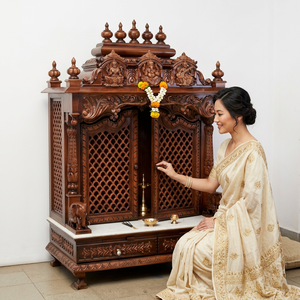 Mandir traditionnel hindou sculpté à la main avec portes, en teck, pour la maison, design de temple en bois avec portes en travail de sculpture Jali, Royaume-Uni - Product Image 1