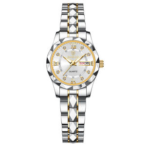 Jam Tangan Wanita Mewah Kustom dengan Dial Kaca dan Jarum Penunjuk, Berbahan Baja Tahan Karat dan Quartz - Product Image 4