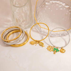 Brazalete de Acero Inoxidable con Baño de Oro de 18K y Dije de Árbol de Coco Tropical, Joyería de Moda Unisex, Origen Yiwu SZ61144 - Product Image 1