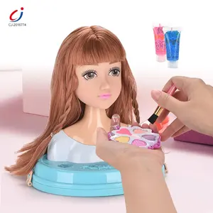 女孩玩游戏时尚公主发型造型练习专业半身化妆娃娃头