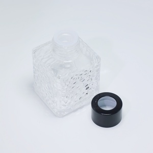 Wholesale <b>Small</b> Volume 50ml Reed Diffuser with Square Glass <b>Bottle</b> - Product Image 4