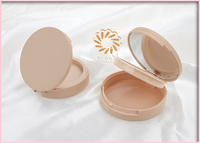 Surligneur rond en plastique double plateaux personnalisé de haute qualité Réglage du maquillage Poudre Boîtier compact