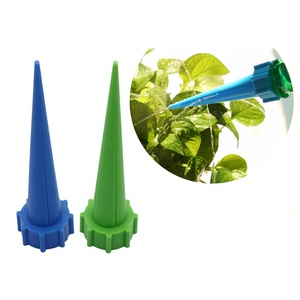<span class=keywords><strong>Goutteur</strong></span> d'eau pour plantes de jardin Pointe d'<span class=keywords><strong>arrosage</strong></span> automatique <span class=keywords><strong>avec</strong></span> valve pour plantes Bouteille d'<span class=keywords><strong>arrosage</strong></span> automatique - Product Image 1