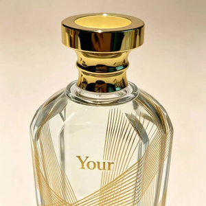 Eau <span class=keywords><strong>de</strong></span> Parfum Personalizado con Aroma a Pera Dulce y Fresia, Botella con Líneas Geométricas Doradas, Marca Privada, Venta al Por Mayor - Product Image 2