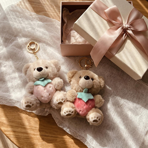 Llavero de peluche de oso fresa, suave y esponjoso, colgante para bolso, bonito adorno para mochila, dulce llavero para coche, para rellenos de calcetines - Product Image 6