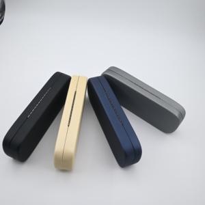 Universal PU and Metal Hard <b>Case</b> for Injection Pen 3ml Cartridge and 4 <b>Needles</b> with Custom Logo Option - Product Image 1