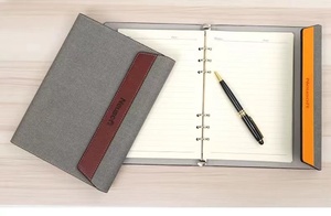 Juego de regalo para hombre, decoración de 6 anillos, cuaderno de cuero suave, carpeta de hojas sueltas de moda clásica con bolígrafo - Product Image 4