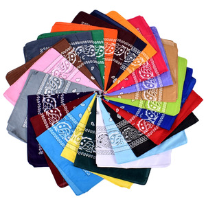 <span class=keywords><strong>Bandana</strong></span> Quadrata Personalizzata Syh1309, Elegante Copricapo <span class=keywords><strong>con</strong></span> Motivi Paisley Stampati a Colori - Product Image 1
