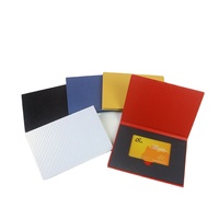 Boîte cadeau magnétique VIP en stock avec logo personnalisé estampé à chaud pour carte de membre NFC et usage hôtelier