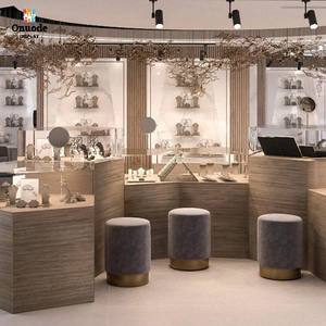 Vitrinas y Exhibidores de Vidrio para Joyería de Lujo |   Servicio Completo de Diseño y Construcción de Tiendas para Boutiques de Alta Gama - Product Image 1