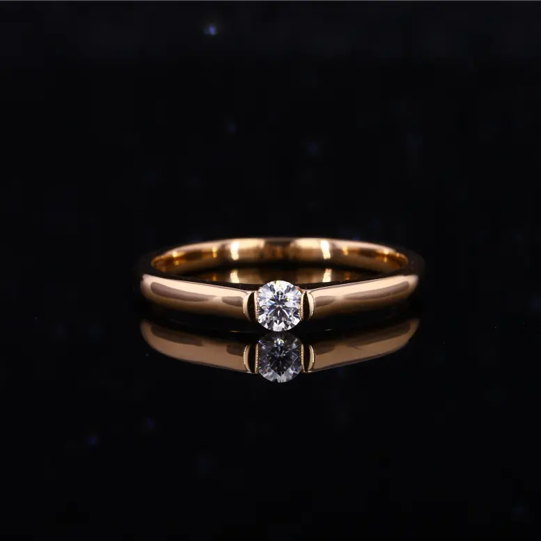 Starsgem Kualitas Tinggi Bulat Brillinat Cut 14K Emas Moissanite Cincin Tegangan Pertunangan Cincin Perhiasan