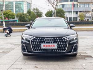 <span class=keywords><strong>Audi</strong></span> A8L 50 TFSI <span class=keywords><strong>Sedan</strong></span> 2023 di Seconda Mano con Motore a Benzina Turbocompresso a Trazione Integrale, Edizione Premium Esclusiva - Product Image 2