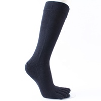 Vente en gros de chaussettes à cinq doigts en coton de qualité pour hommes