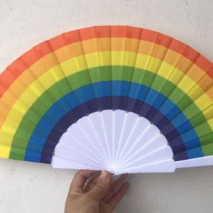 พัดไม้ไผ่พับได้สีรุ้งแบบกำหนดเอง พัดพลาสติกหลากสีแบบถือสำหรับงานแต่งงาน LGBT งานเฉลิมฉลอง งานตกแต่งบ้าน แบบทาสี - Product Image 6