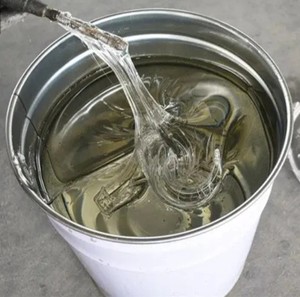 Résine époxy liquide transparente de qualité supérieure et durcisseur à bon <span class=keywords><strong>prix</strong></span> pour revêtement de <span class=keywords><strong>sol</strong></span> et meubles en bois - Product Image 3