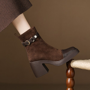 รองเท้าฤดูใบไม้ร่วงและฤดูหนาวที่ผลิตในจีนกำลังขายดี รองเท้าส้นสูงผู้หญิงเป็นรองเท้าระดับไฮเอนด์ สวมใส่สบาย และเป็นรองเท้าดีไซเนอร์ - Product Image 2