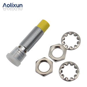 Sonda de Medición de Velocidad para Pasamanos de Elevador/Escalera Mecánica de Metal de Alta Calidad, Marca YELE, Sensor Inductivo NI4-M12-AP6X-H1141 - Product Image 1