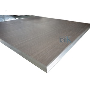 Plancher de scène en bois grainé avec bords en aluminium – Offre spéciale - Product Image 1