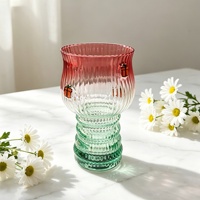 Gobelet en verre de Noël avec dégradé rouge et vert pour dîner de Noël, vin, jus, dessert, fête, mariage, décoration de table, vaisselle décorative
