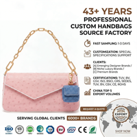 Sac à bandoulière rose poudré en cuir d'autruche gaufré avec chaîne dorée, élégant et chic pour femme, sac à main de luxe pour usage quotidien, personnalisable OEM