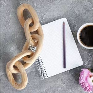 Escultura de Cadena de Madera, Color Madera Natural, Hecha a Mano, Decoración para Hogar u Oficina, Estilo Rústico, Diseño de 5 Eslabones - Product Image 2