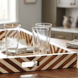 Bandeja Rectangular de Madera Natural Hecha a Mano, Diseño Ecológico con Resina y Virutas de Madera, Decoración para el Hogar - Product Image 4