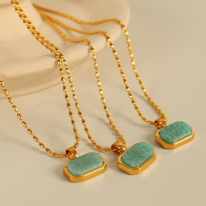 Collar de Amazonita de Acero Inoxidable con Colgante Geométrico y Cadena Dorada, Joyería para Mujer con Engaste de Bisel de Piedra Natural - Product Image 1