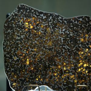 פרוסת מטאוריט ברזל אוליבין קנייתי חום טבעי באיכות גבוהה, אבן חן גולמית, אוליבין פלזיט, טרנד אופנה, מתנת חתונה - Product Image 1