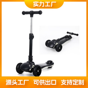 สกู๊ตเตอร์เด็กพร้อมล้อไฟกระพริบ สีฟ้า ชมพู แดง ดำ เขียว รุ่น HD S939 สำหรับเด็กอายุ 4-6 ปี - Product Image 3