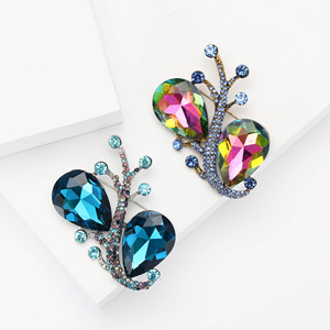 Broche en alliage de cristal et de verre pour femme, accessoires vestimentaires tendance, broche diamantée, corsage - Product Image 6