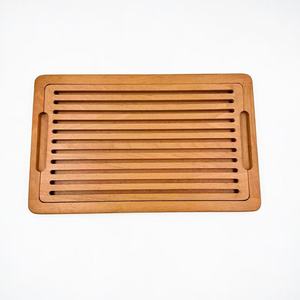 Planche à découper en bois de hêtre 44,5x28x2,5cm rectangulaire pour la pâtisserie - Product Image 1