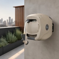 Enrouleur de tuyau mural automatique rétractable OEM de 30 m (5/8 pouce) en PVC anti-UV pour l'arrosage agricole, le jardinage, le nettoyage et le lavage de voitures