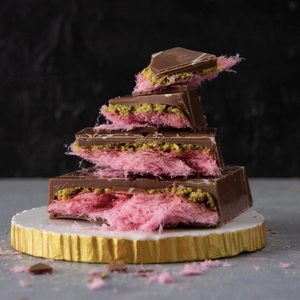 Chocolate con Pistacho al Estilo Dubái con Relleno <span class=keywords><strong>de</strong></span> Algodón <span class=keywords><strong>de</strong></span> Azúcar, Venta al por Mayor, Bocadillo Dulce, Proveedor <span class=keywords><strong>de</strong></span> Confitería con Etiqueta Privada OEM - Product Image 1