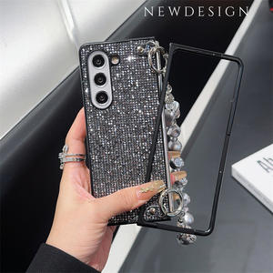 Étui de téléphone portable de luxe <span class=keywords><strong>avec</strong></span> paillettes et <span class=keywords><strong>chaîne</strong></span> pour <span class=keywords><strong>Samsung</strong></span> Galaxy Z Flod6 Flod5 Flod4 Flod3 Flod2, <span class=keywords><strong>coque</strong></span> de protection en gros - Product Image 4