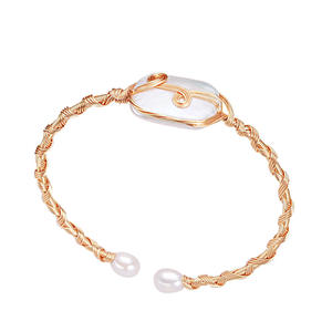 Pulsera de Perlas Barrocas Hechas a Mano en el Lago de la Montaña de Zhuji, Collares de Perlas de Agua Dulce de Alta Gama, Elegantes y de Lujo - Product Image 5