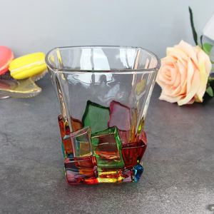 Vasos de Whisky de <span class=keywords><strong>Cristal</strong></span> sin Plomo, Estilo Bohemio, Grabados y Pintados a Mano para Navidad 2024, Base Cuadrada de Fondo Grueso, Capacidad de 260 ml - Product Image 3