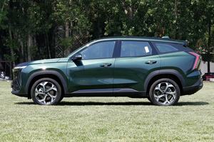 2023 pour Starray 1.5TD SUV |   SUV Turbo d'occasion de haute qualité, conduite à gauche, intérieur cuir foncé, jantes R19, boîte DCT 7 vitesses, à vendre - Product Image 3