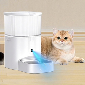 เครื่องให้อาหารสัตว์เลี้ยงอัตโนมัติ Fatali FTL-X35  แบบรีโมท  รักษาสิ่งแวดล้อม ป้องกันลม ระบายอากาศได้ดี ควบคุมปริมาณอาหารได้ ตั้งเวลาได้ - Product Image 1
