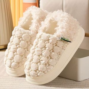 Chaussons d'intérieur chauds pour hommes et femmes en tissu d'hiver type <span class=keywords><strong>doudoune</strong></span> - Product Image 3