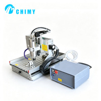 Machine de gravure CNC de bureau à 3 axes avec broche refroidie par air, routeur sans eau pour une mise en place flexible sur le lieu de travail