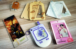 Porte-carte photo Kpop personnalisé One Piece, style anime, cadre photo en acrylique, porte-clés avec impression UV, créez votre propre porte-clés en plastique - Product Image 4