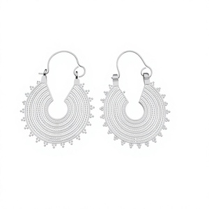 Petites boucles d'oreilles créoles plaquées argent, style bohème indien, pour femme, bijoux ethniques ajourés, tendance, pour festival - Product Image 3