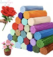 Bouquets à réaliser en vrac : tiges en chenille, nettoyeurs de tuyaux, fils plus épais pour la création de fleurs DIY, jouets éducatifs pour enfants.