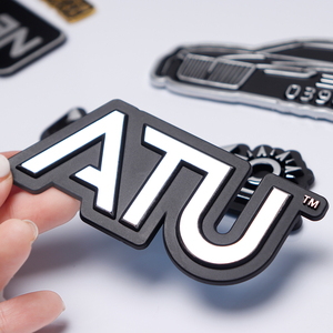 Autocollants de logo de voiture en métal personnalisés de haute qualité, résistants à l'eau et aux UV, badges de voiture 3D avec votre propre design - Product Image 1