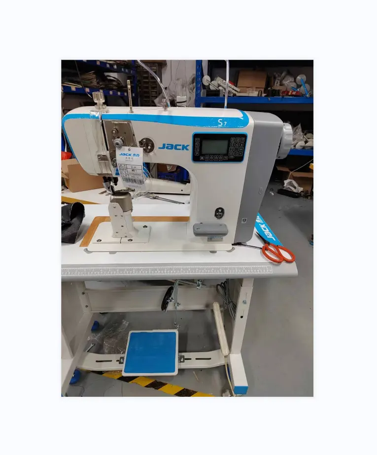 Nuova macchina da cucire industriale computerizzata Jack S7 Post Bed per cucire scarpe in pelle
