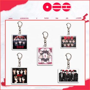 Porte-clés en acrylique Chibi des Bangtan Boys, souvenir de fan dessiné à la main, cadeau promotionnel de la tournée mondiale - Product Image 1