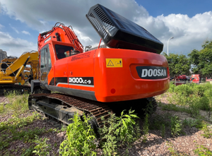 Excavatrice hydraulique d'occasion originale coréenne Doosan DH300LC-7 30 tonnes |   Godet Kubota attaché |   Heures de travail réduites |   Expédition mondiale - Product Image 4