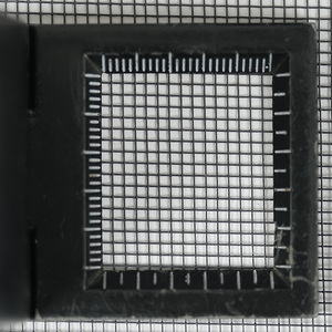 धूप-उजागर खिड़कियों और पटियो दरवाजों के लिए गर्म बिक्री उच्च दृश्यता और uv-स्थिर एल्यूमीनियम मच्छर जाल - Product Image 1